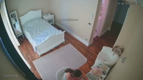 Koca memeli Zeynep yatak odasında soyunuyor 3 Part 11