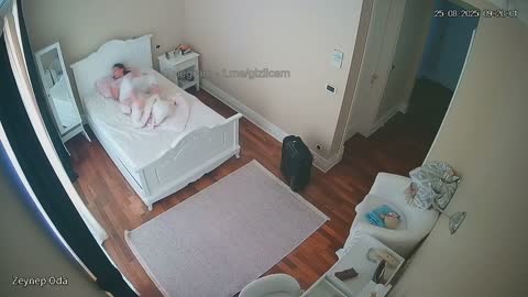 Koca memeli Zeynep yatak odasında soyunuyor 3 Part 5