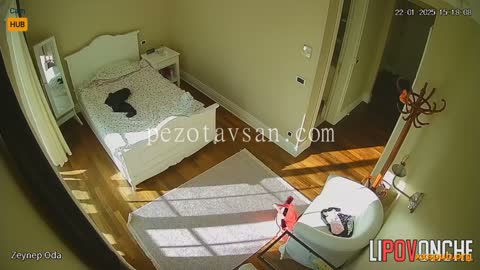 Koca memeli Zeynep yatak odasında soyunuyor Part 30 2