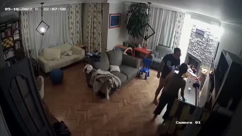 Salonda türk çift Part 3