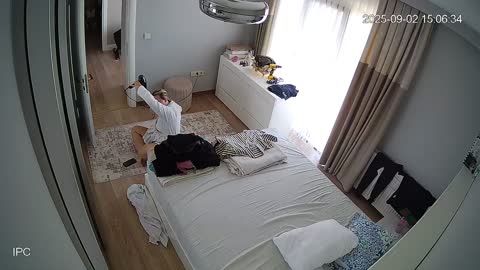 Sarışın MILF evde -3