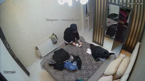 Türbanlı çift ayna karşısında 5 Part 3