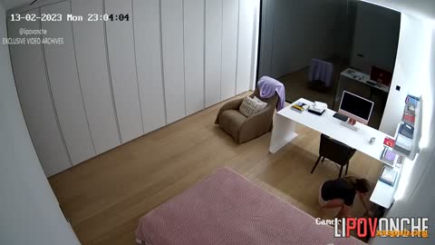 Zengin ailenin seksi kızı (yastık ve çamaşırlık açıklayıcı) 2